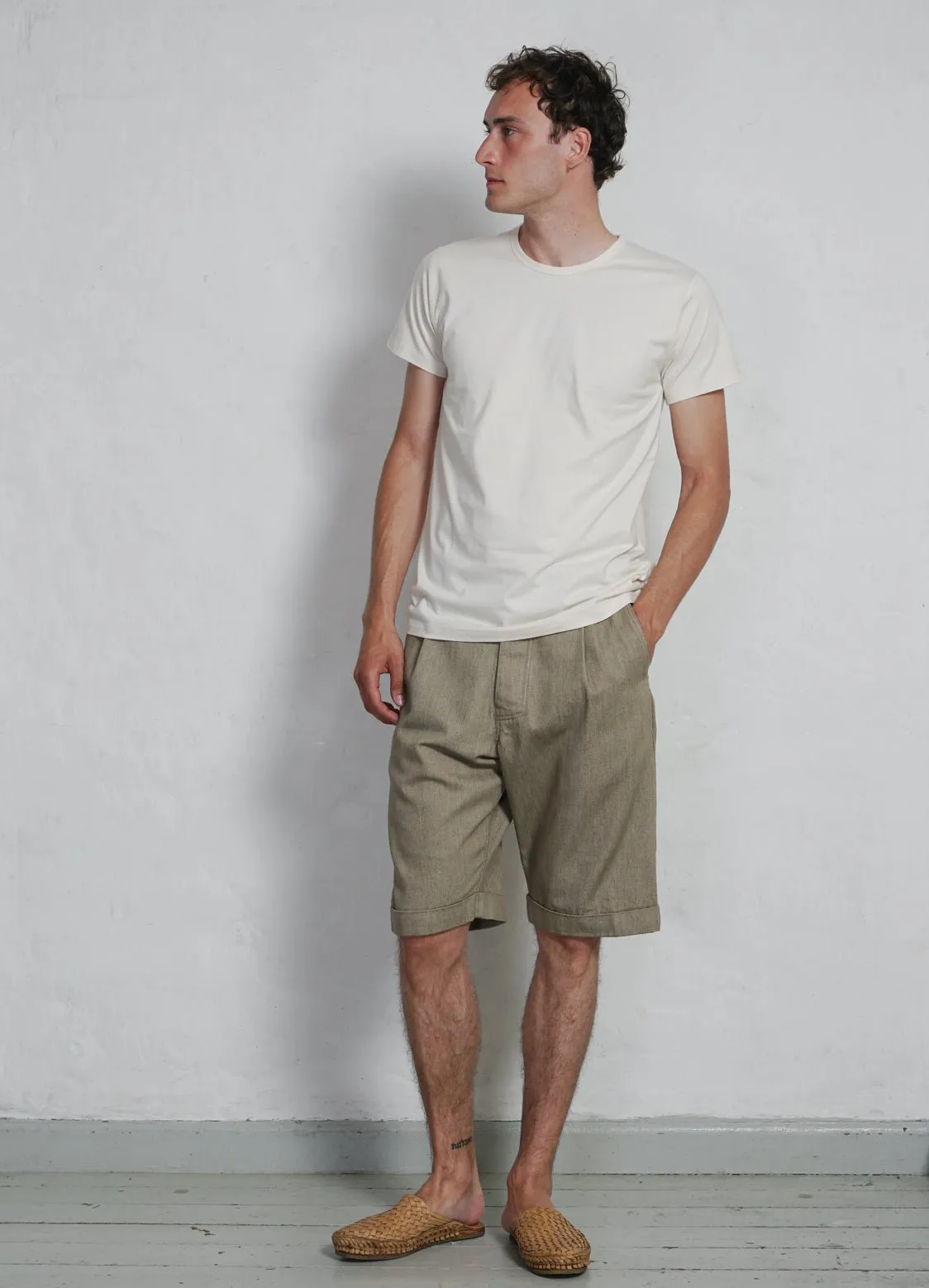 BIRK | Single Pleated Shorts | Safari