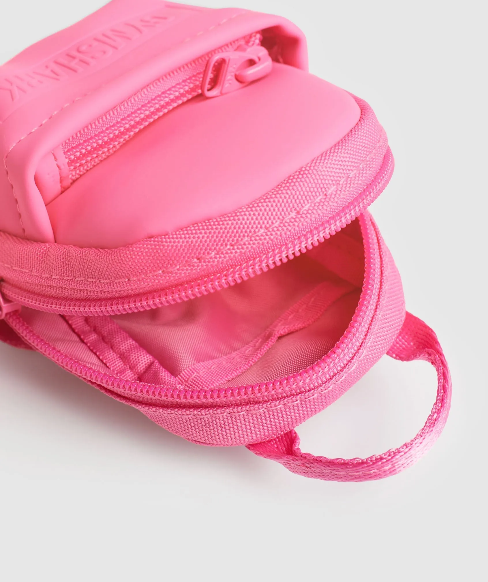 Gymshark Everyday Keychain - Fetch Pink