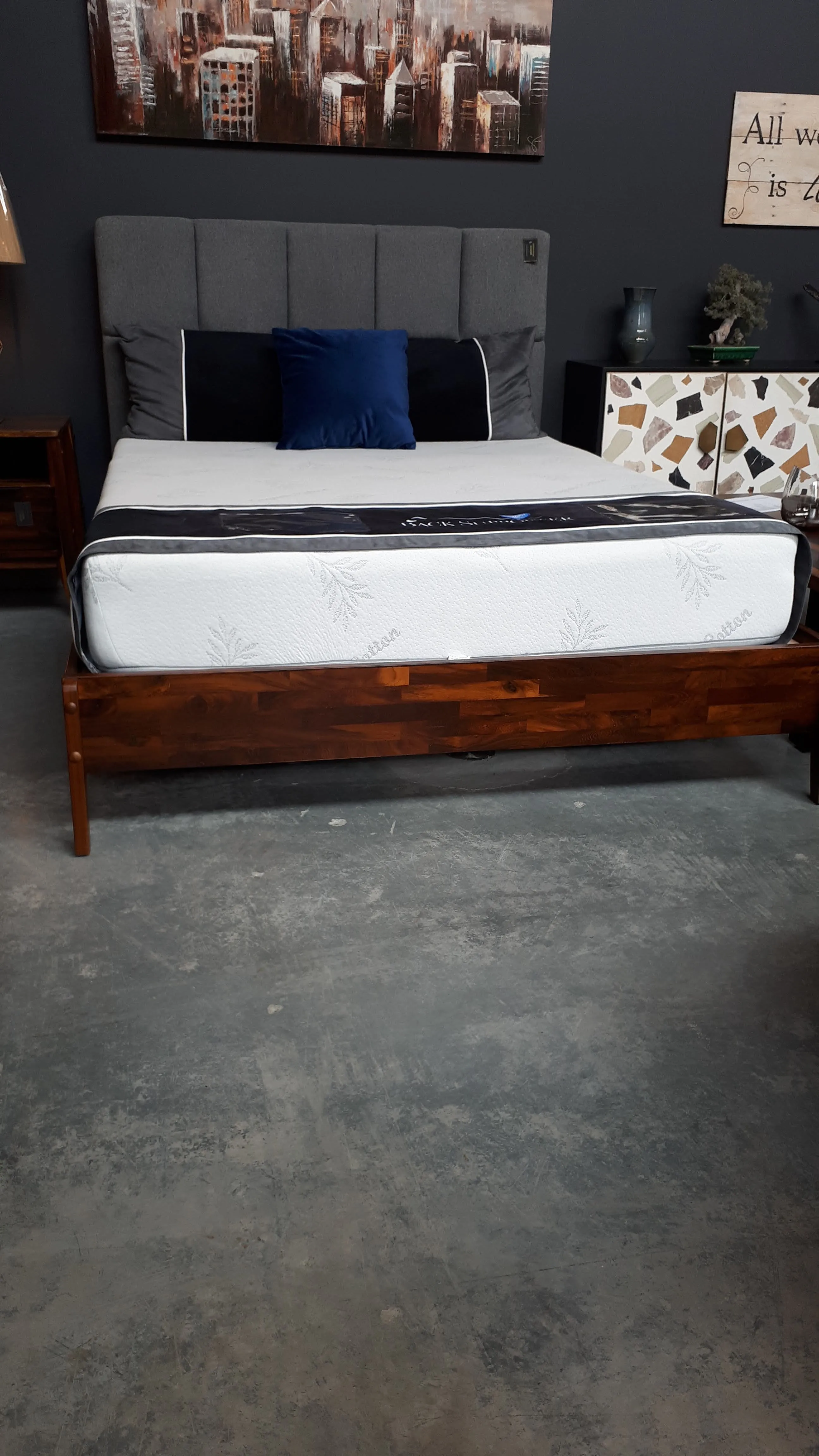 Remix Queen Bed - Missouri Collection